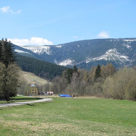 Kralicka Chata Hotel Staré Město Bagian luar foto